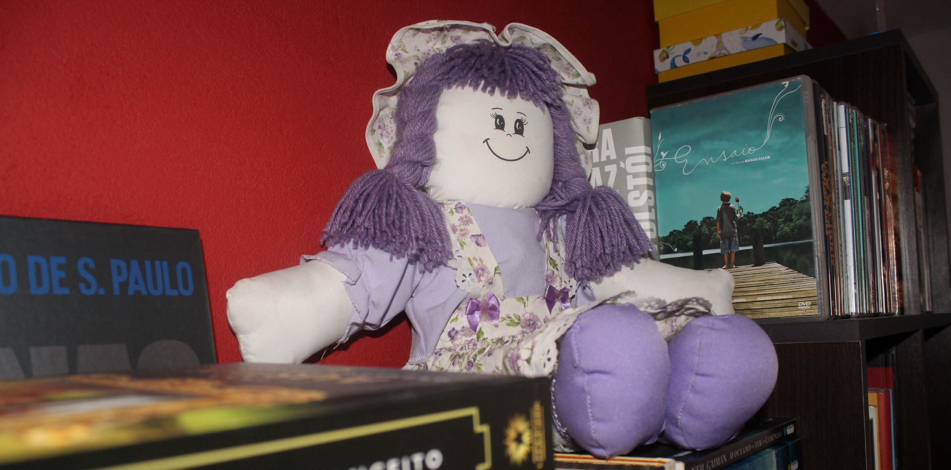 Minha boneca Isabel, tão especial quanto meus livros. Foto: Juh Oliveira